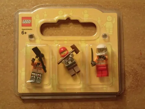 GENUINE LEGO-Build A Minifigure-SET 852766-Pack With 3 Figures-BRAND NEW