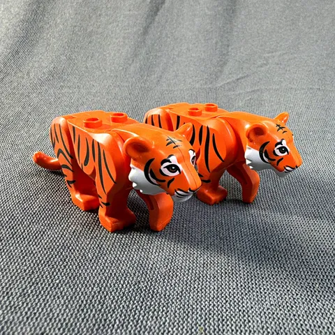 LEGO Tigers Lot of 2 Orange Bengal Tiger Big Cat Animals City Jungle Wildlife 