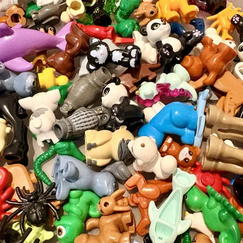 LEGO Animals Lot 25 Random Small & Medium Zoo Farm Pet Ocean Wildlife Figures