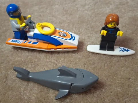 Lego City 60011 Surfer Rescue, 100% Complete, Retired