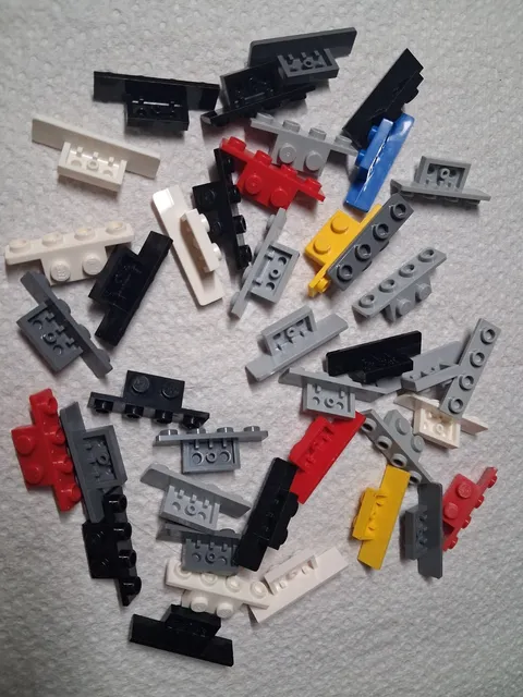 N-1 Lego Lot 45 Bracket 1 x 2 - 1 x 4 2436 Assorted Colors