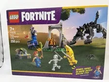 LEGO Fortnite 77075 Peely & Sparkplug’s Camp Durr Bus