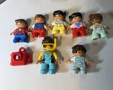 Duplo Figures People Lot Of 7 Includes Camera