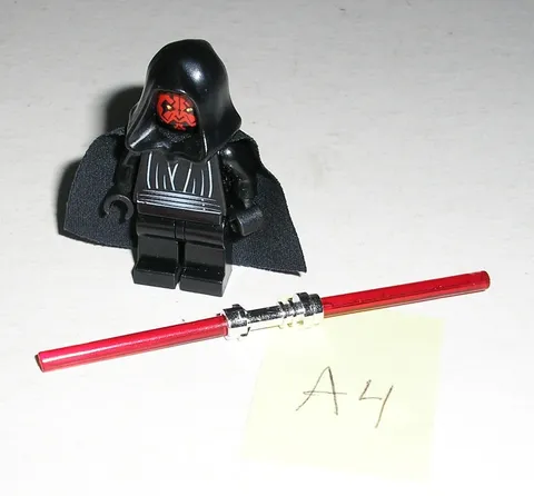 Lego Star Wars DARTH MAUL w/ Hood & Cape Minifigure 7101 7151 7663 3340 *A4*