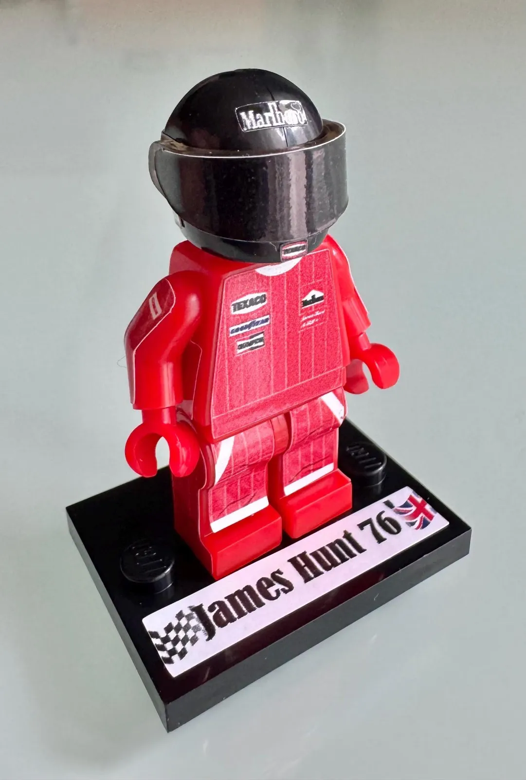 1973 McLaren World Champion James Hunt Minifigure