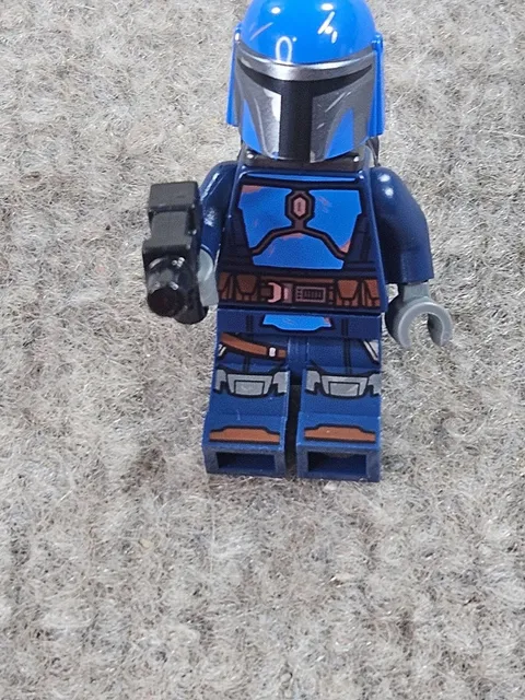 LEGO Star Wars Mandalorian Warrior Minifigure Blue Armor Jetpack Blaster Helmet