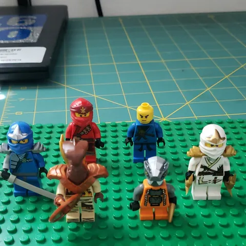 LEGO NINJAGO Minifigures Lot Mixed Ninja Figures w/ Accessories (5+)