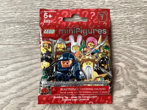 Lego Series 7 GALAXY PATROL Collectible Minifigures 8831 New Factory Sealed 2012