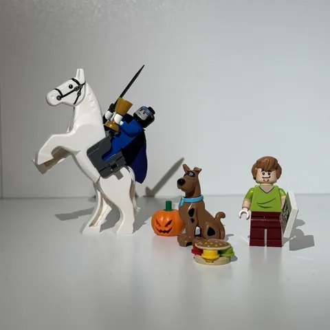 LEGO Scooby-Doo Minifigure Lot Scooby-Doo, Shaggy, and Headless Horseman