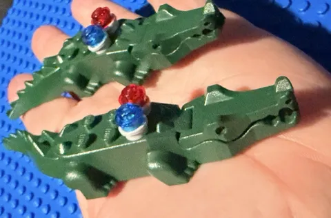 LEGO Minifigure Animal Dark Green Alligator Crocodile 6026c01 Lot of 2