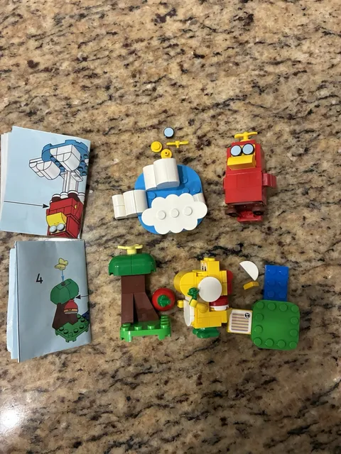 LEGO Super Mario  Toady And Yoshi Figures