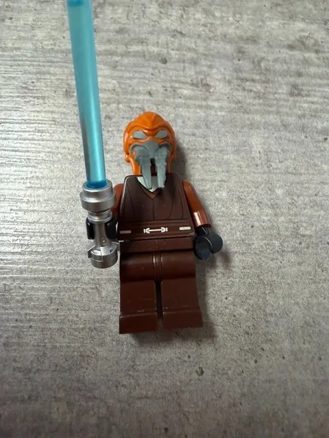 Lego Plo Koon - Dark Brown Robe, Tan Shirt, Plain Legs New