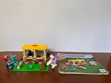 LEGO Minecraft: The Horse Stable (21171)