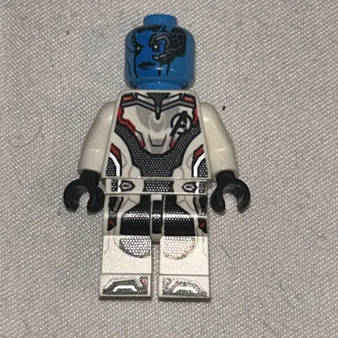 LEGO Avengers Nebula Minifigure White Jumpsuit SH574 Guardians from 76131