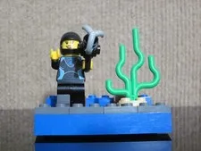 Lego Scuba Diver explorer mini minifigure