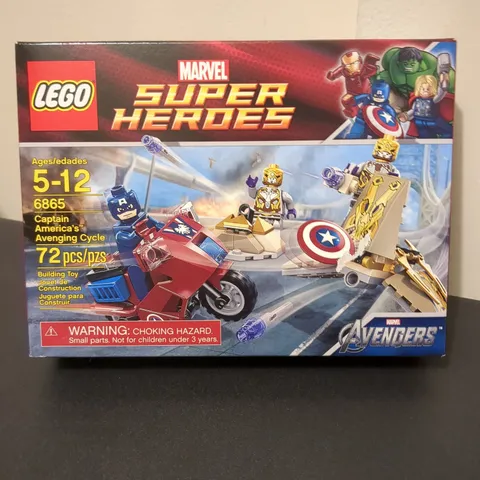 LEGO 6865 Marvel: Captain America's Avenging Cycle - MIB New Sealed