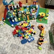 LEGO DUPLO Working Train Lot Mixed Pieces - Motor Engine + 10882 Tracks +8 Base