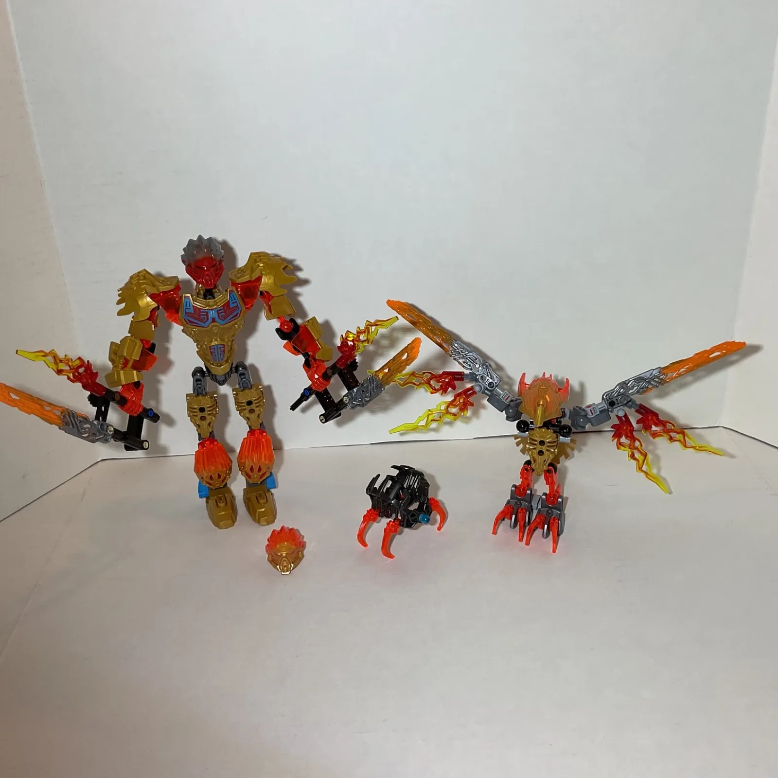 LEGO Bionicle Tahu Uniter of Fire 71308 with Ikir Creature of Fire 71303