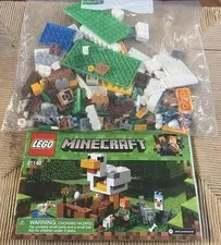 LEGO Minecraft The Chicken Coop (21140) Complete with Instructions Included used