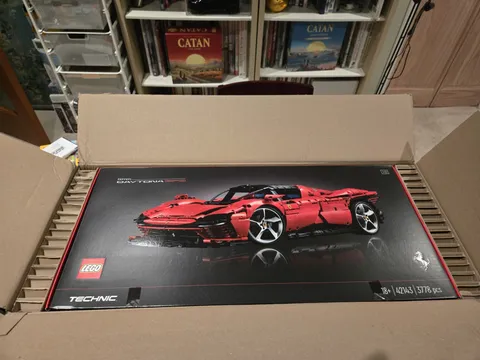 LEGO Technic Ferrari Daytona SP3 42143 Sealed. Never Removed From Shipping Box