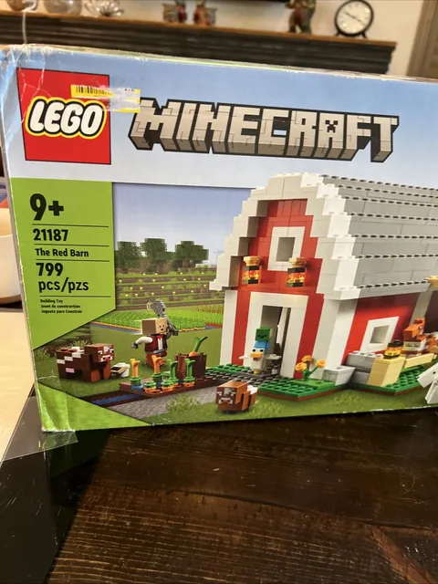 LEGO Minecraft: The Red Barn (21187) RETIRED ~ Sealed