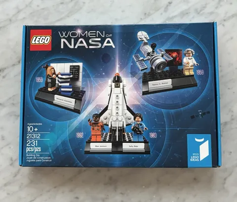 LEGO Ideas NASA Women of NASA 21312 231pcs 10+ Brick Separator Box