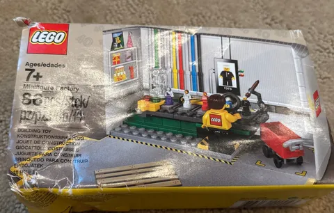 LEGO Promotional: Minifigure Factory (5005358) Brand New Sealed, Box Damage