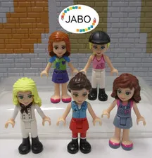 (D16 / 1 /9) Lego Friends 5 figures minifigures
