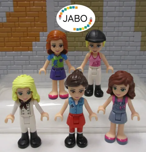 (D16 / 1 /9) Lego Friends 5 figures minifigures