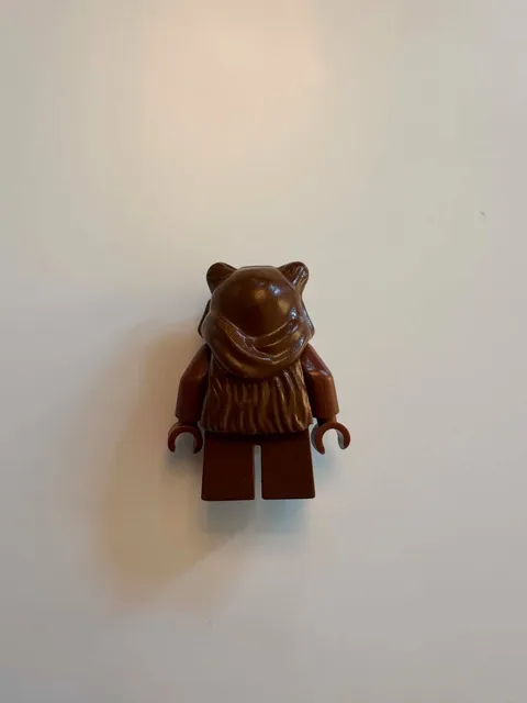 Lego Star Wars | Wicket (Ewok) (Brown Head and Hood) - Item No: sw0050