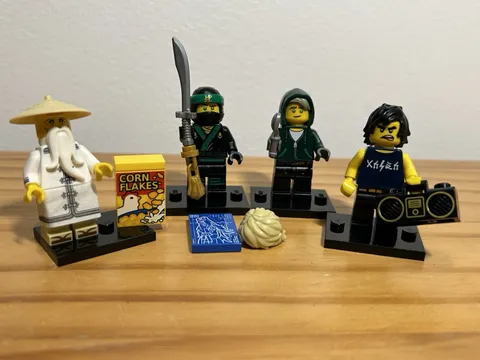 Lego Ninjago Movie Minifigures Lot Of 4: Lloyd, Lloyd Garmadon, Cole, Master Wu