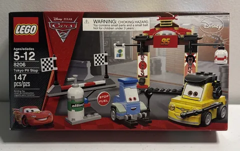 LEGO Cars: Tokyo Pit Stop (8206)
