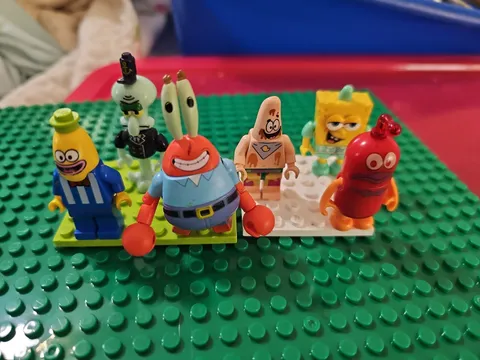 Lego SpongeBob Minifigure Lot Patrick, Mr. Krabs, Squidward, Spongebob and More 