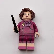 Professor Dolores Umbridge 75967 Harry Potter LEGO Minifigure Magenta Dress
