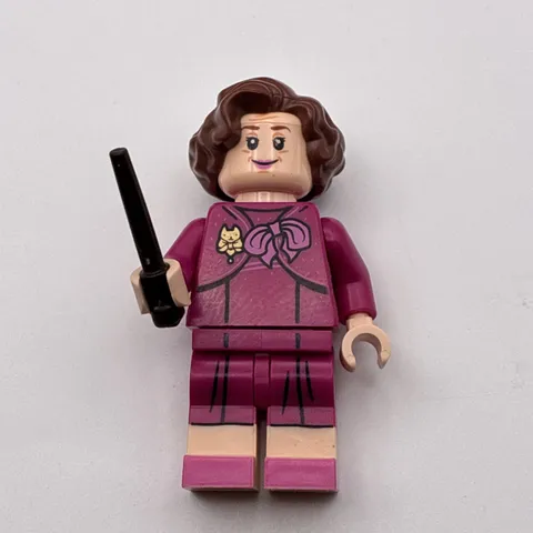 Professor Dolores Umbridge 75967 Harry Potter LEGO Minifigure Magenta Dress