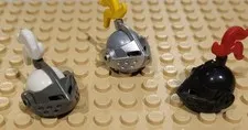 3 LEGO Castle Knight Minifigure Black Visor and Dark Gray Helmet 