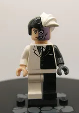 LEGO Batman - Two-Face - Black Stripe Hips bat004 - 2006