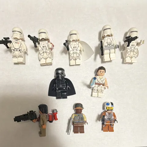 LEGO Star Wars Minifigure Lot w/ Kylo Ren Snowtroopers Rey Poe Resistance 