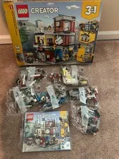 Lego Creator 3 in 1 Townhouse Pet Shop & Café 31097 NEW SEALED BOX NSB