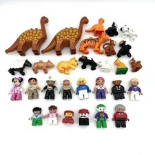 Lego Duplo Figures DINOSAURS /ZOO / FARM ANIMALS & PEPOLE Lot Of 29