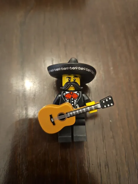 Lego CMF Series 16: Mariachi Minifigure (71013) 100% Complete 2016 Retired