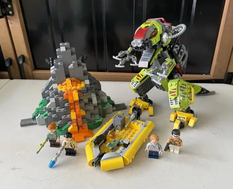 LEGO Jurassic World 75938 T. rex vs Dino-Mech Battle Incomplete