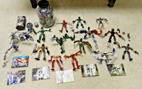 Vtg Lego BIONICLE 8588 8532 8917 8689 8740  w/Instructions & Many Extra Pieces
