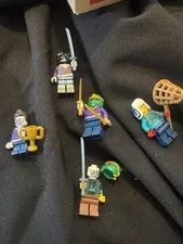 Lego Misc Mixed Lot 5 Pieces Figures with swords and Lego friends. Box too 