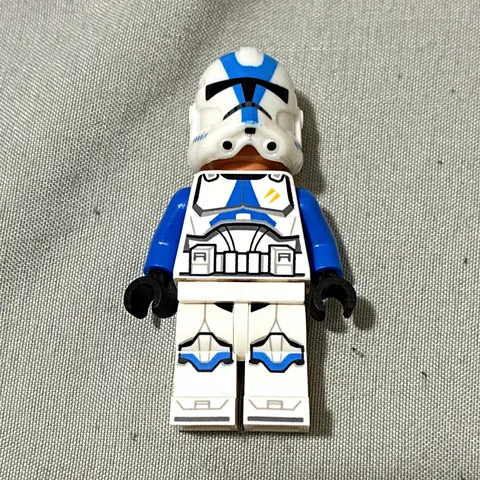 LEGO Star Wars Minifigure Clone Trooper Blue/White Armor with Blue Markings