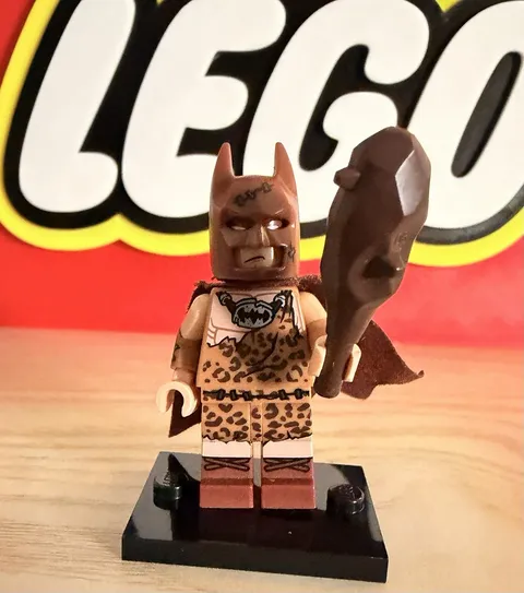 Lego Batman Movie Series 1 Clan of the Cave Batman Minifigure With Accessory