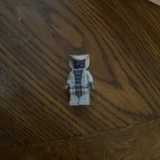 Rattla ninjago njo0033
