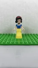 LEGO Disney Snow White Minifigure Disney Princess 43205 dp166 