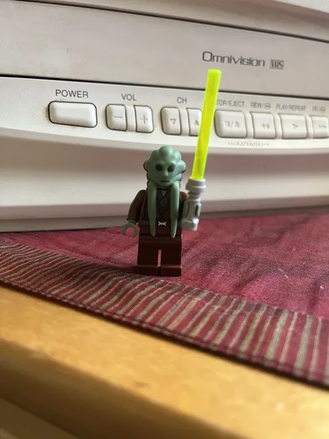 Lego Star Wars Kit Fisto Minifigure (set 7661)