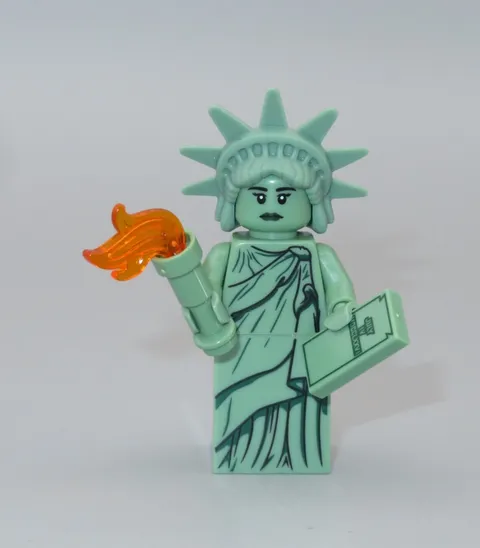 LEGO Lady Liberty statue minifigure Collectible Series CMF 6 complete